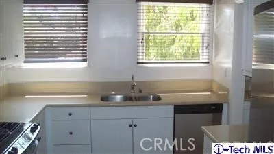 232 S Orange Grove Boulevard 201, Pasadena, California 91105