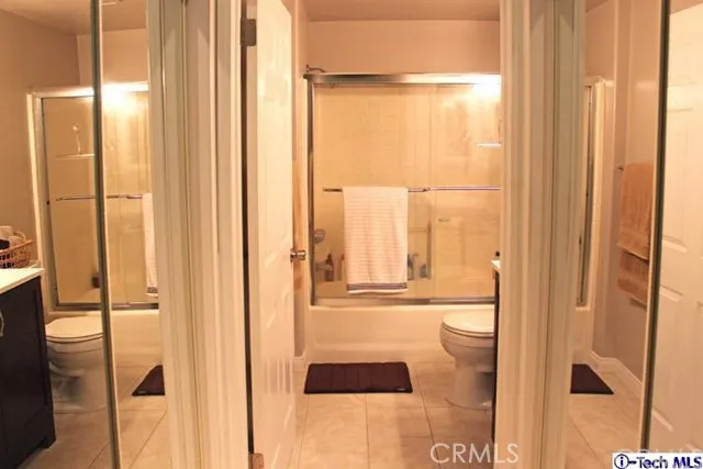 5242 Kester 5, Sherman Oaks, California 91411