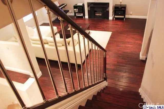 5242 Kester 5, Sherman Oaks, California 91411