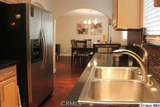 5242 Kester 5, Sherman Oaks, California 91411
