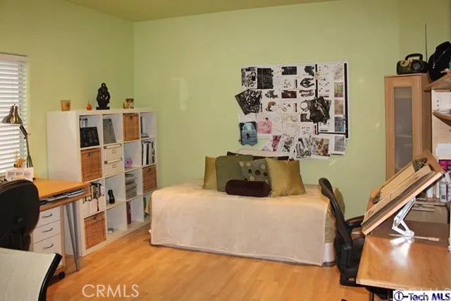 5242 Kester 5, Sherman Oaks, California 91411