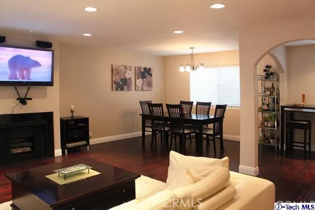 5242 Kester 5, Sherman Oaks, California 91411