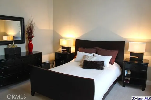 5242 Kester 5, Sherman Oaks, California 91411