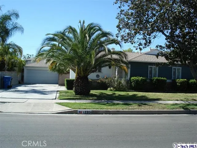 12206 Stagg Street, North Hollywood, California 91605