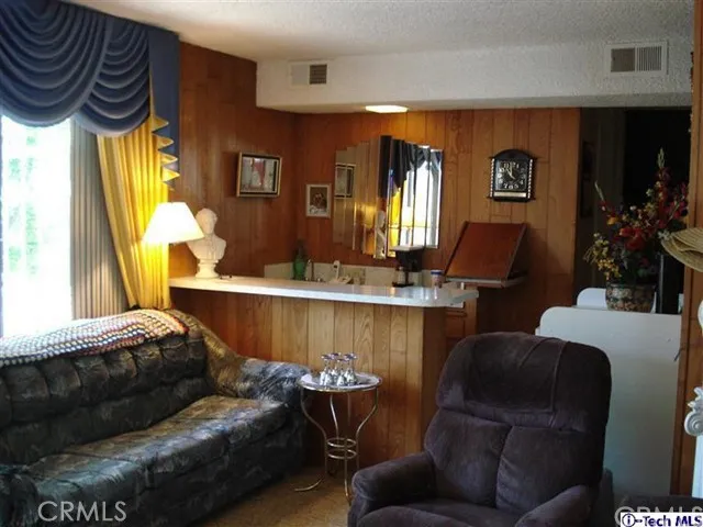 12206 Stagg Street, North Hollywood, California 91605