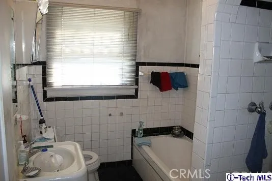 4234 7th, Los Angeles, California 90008