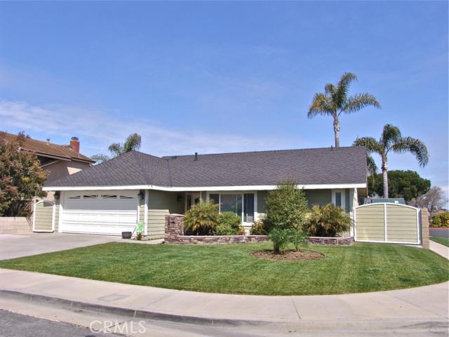 5601 Mossvale Circle, Huntington Beach, California 92649