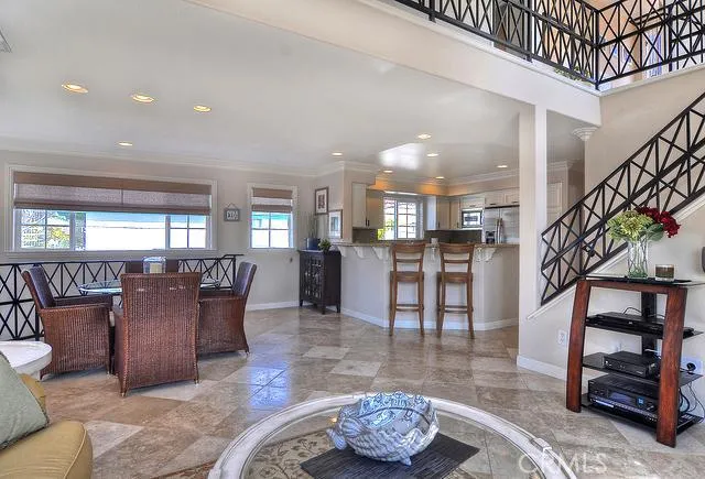 432.5 Fernleaf Avenue, Corona Del Mar, California 92625