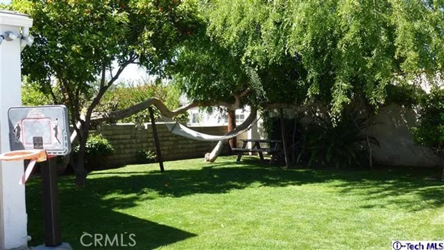 704 706 Glenoaks Boulevard W, Glendale, California 91202
