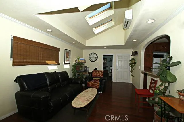 503 Alabama Street, Huntington Beach, California 92648