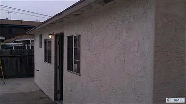 6984 Lake, Long Beach, California 90805