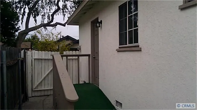 6984 Lake, Long Beach, California 90805