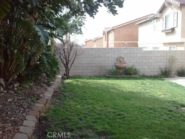 7175 Oak Tree Place, Fontana, California 92336