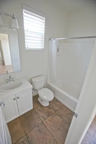 5360 Pacific Terrace 106, Hawthorne, California 90250