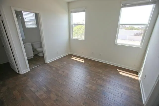 5360 Pacific Terrace 106, Hawthorne, California 90250