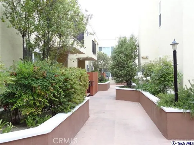 300 E Providencia 101, Burbank, California 91502