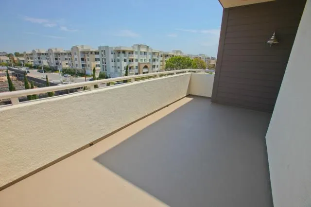 5550 Boardwalk 201, Hawthorne, California 90250
