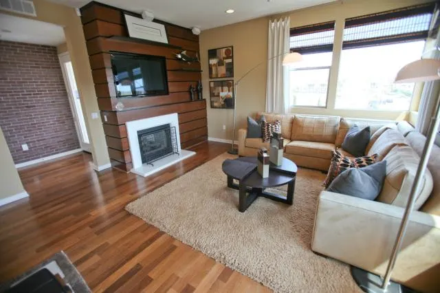 5550 Boardwalk 201, Hawthorne, California 90250