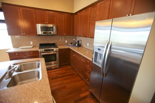 5550 Boardwalk 201, Hawthorne, California 90250