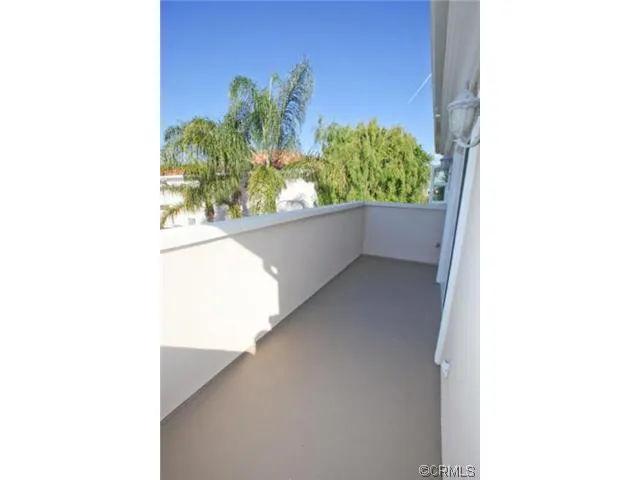 215 S Irena Avenue B, Redondo Beach, California 90277