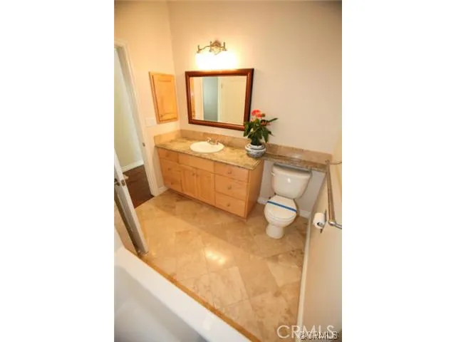 215 S Irena Avenue B, Redondo Beach, California 90277