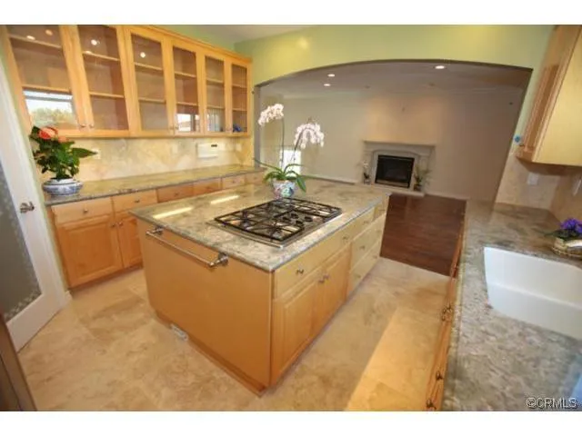 215 S Irena Avenue B, Redondo Beach, California 90277
