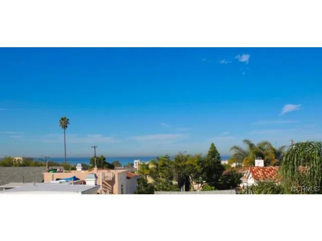 215 S Irena Avenue B, Redondo Beach, California 90277