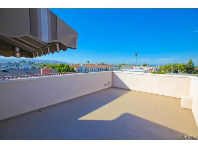 215 S Irena Avenue B, Redondo Beach, California 90277