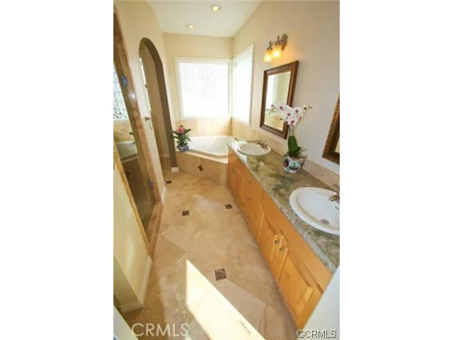 215 S Irena Avenue B, Redondo Beach, California 90277