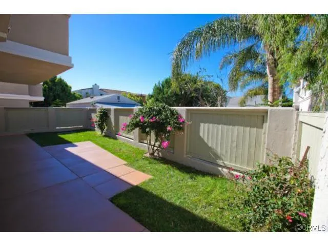 215 S Irena Avenue B, Redondo Beach, California 90277