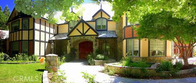 450 Cedar Ridge Drive, Lake Arrowhead, California 92352