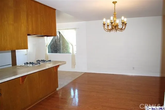 10121 Langmuir Avenue, Sunland, California 91040