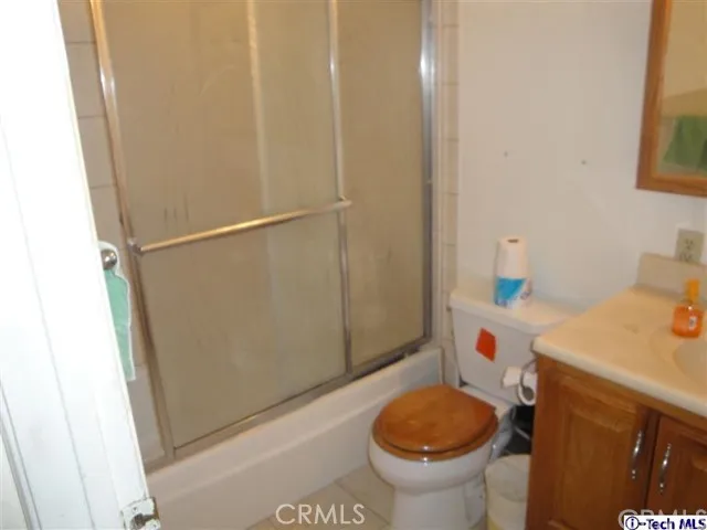 10707 New Haven Street 17, Sun Valley, California 91352
