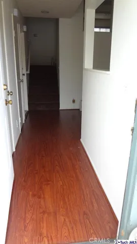 13550 Foothill Boulevard 6, Sylmar, California 91342