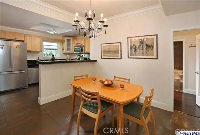 130 S Mentor Avenue 103, Pasadena, California 91106