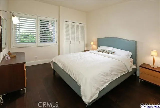 130 S Mentor Avenue 103, Pasadena, California 91106