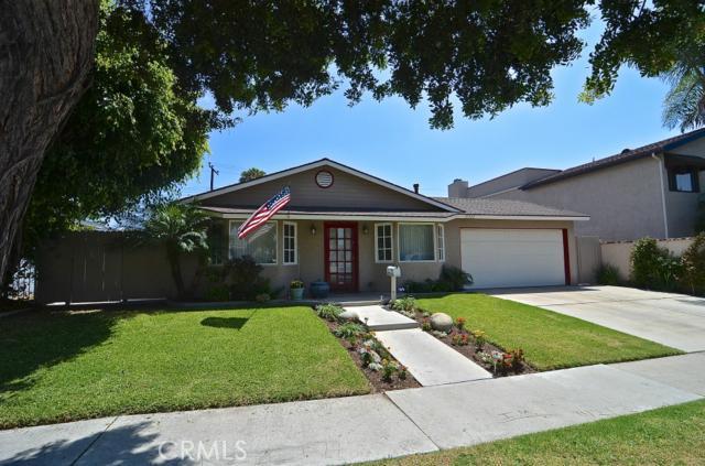 Tons of curbside appeal with its red accents and large bay windows!