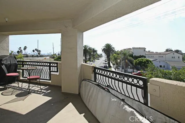 310 Lake Street 205, Huntington Beach, California 92648