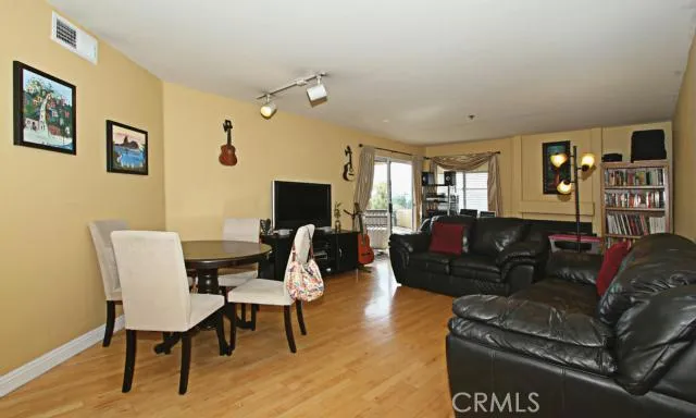 310 Lake Street 205, Huntington Beach, California 92648