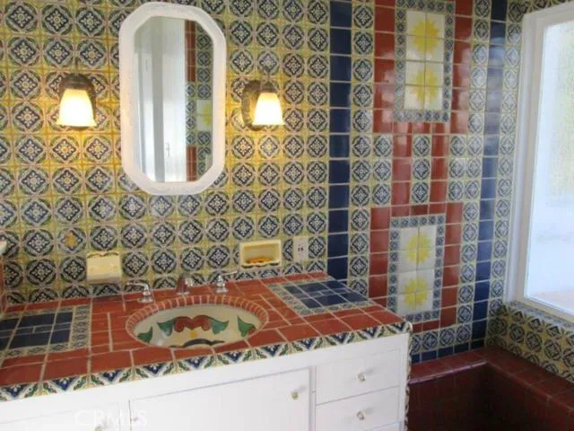 Master bathroom vanity.