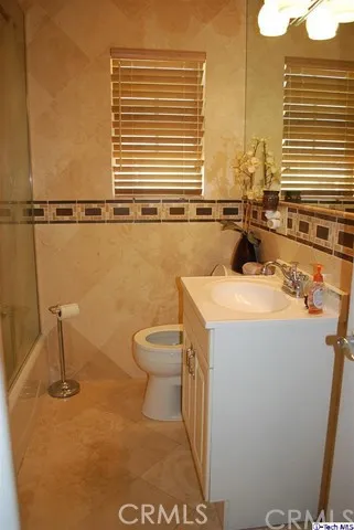11258 Bartee, San Fernando, California 91345