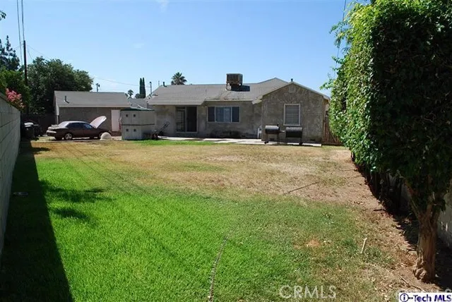 11258 Bartee, San Fernando, California 91345
