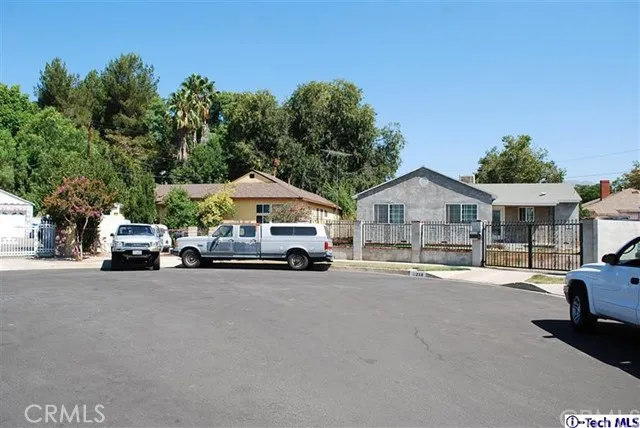 11258 Bartee, San Fernando, California 91345