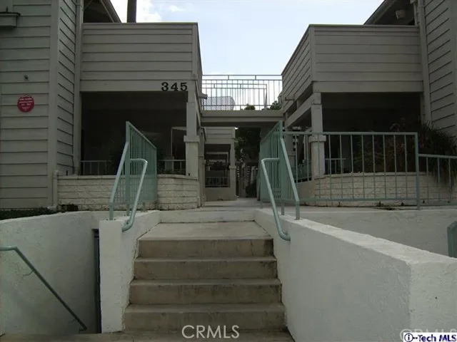 345 Avocado Street 101 C, Costa Mesa, California 92627