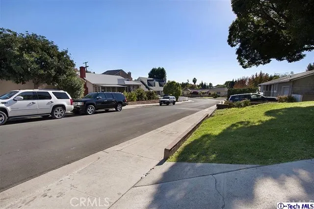 1350 Upton Place, Los Angeles, California 90041