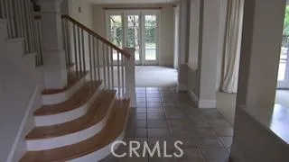 ENTRY & STAIRWAY