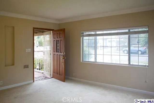 2537 N Myers Street, Burbank, California 91504