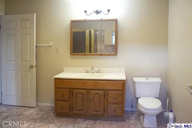2537 N Myers Street, Burbank, California 91504