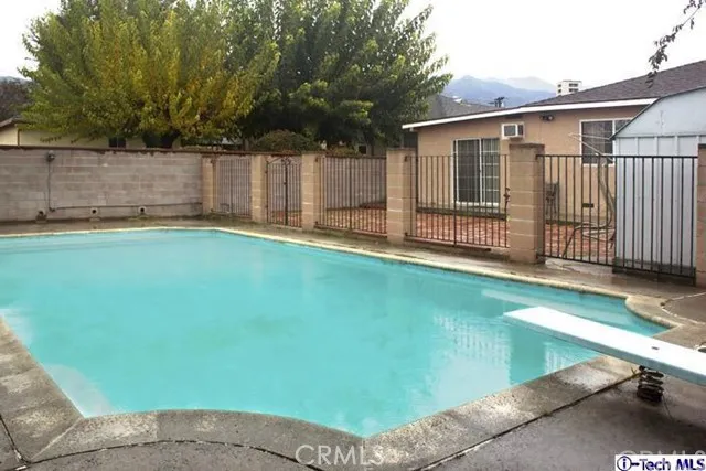 2537 N Myers Street, Burbank, California 91504