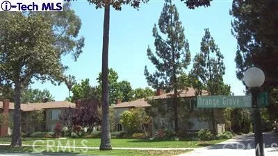 174 S Orange Grove Boulevard 121, Pasadena, California 91105